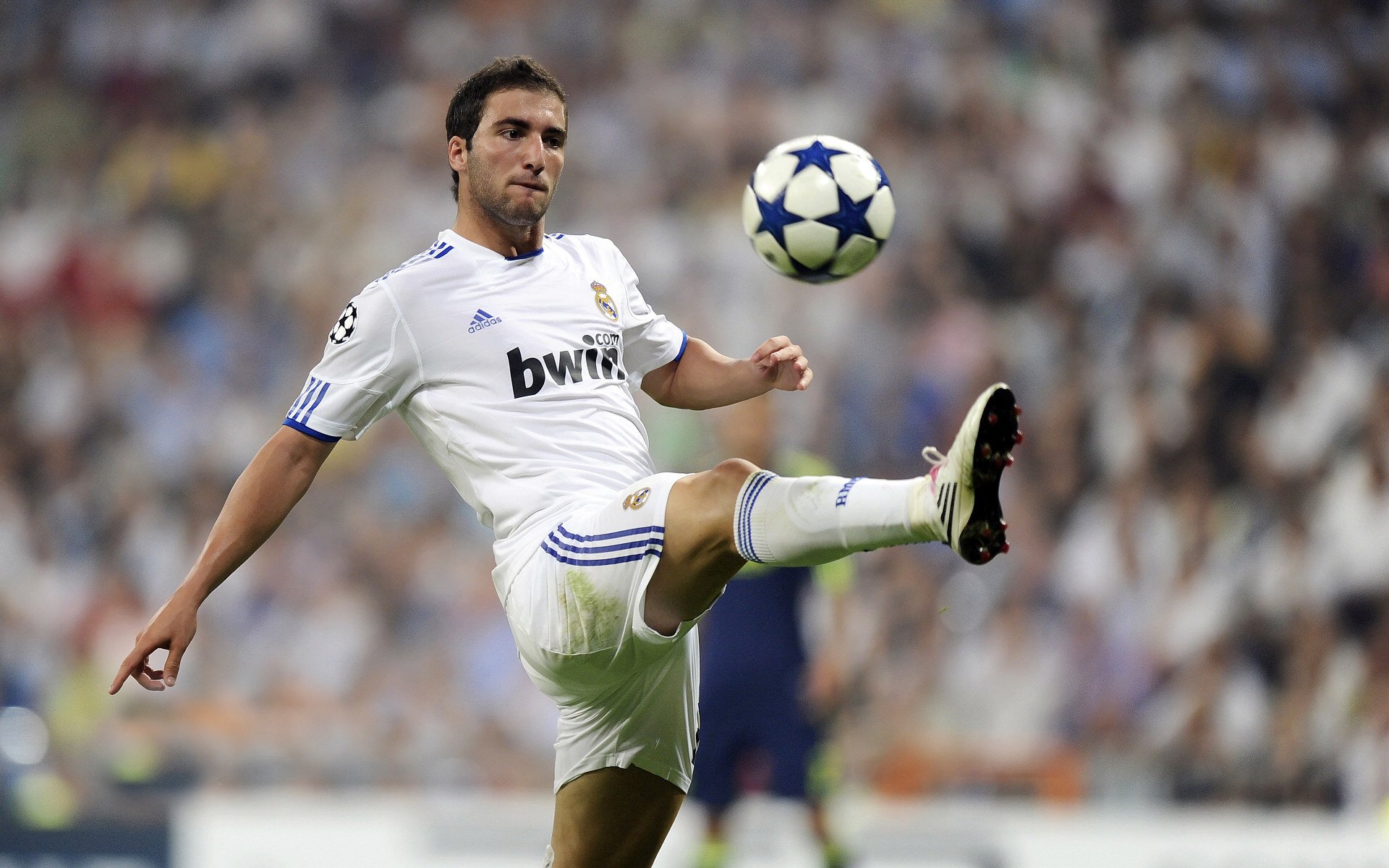 开云体育入口-得分爆发力强的球员如何快速启动，球员如何突破