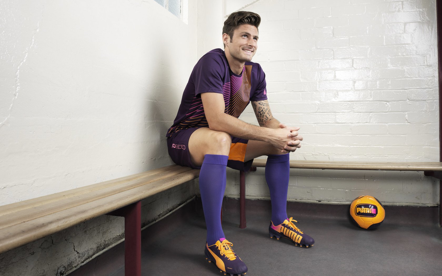 曹缘赛场表现引发媒体热议，曹缘访谈