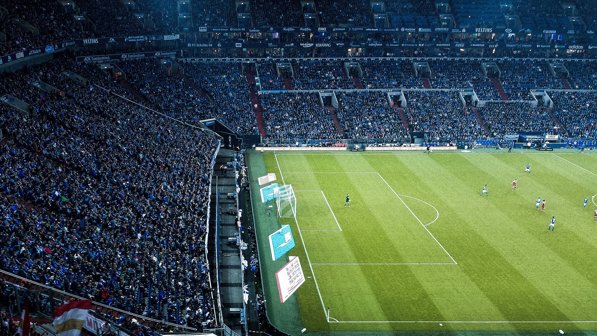 俱乐部推行球员双重职业发展计划支持退役转型,业余球队管理制度